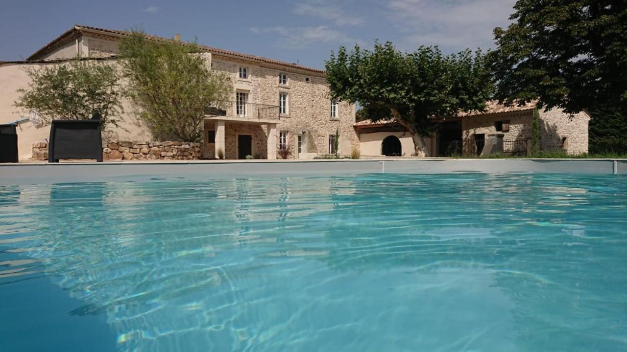 Вилла Domaine Chamarel Saint-Paulet-de-Caisson Экстерьер фото